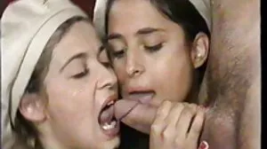 MILF திருமதி காவலி செவிலியர் ஜேமாக் மீண்டும் வாழ்க்கைக்கு!