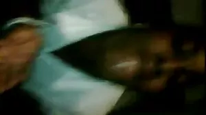 திருமதி. ஹியூஸின் மிகப்பெரிய டாங் எக்ஸ்பீரியன்ஸ்