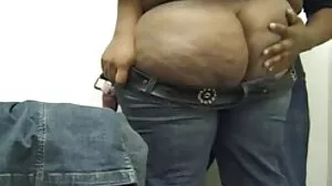 ஆசிய MILF கிறிஸ்டியின் ஸ்டெப்சனுக்கான மஃபின்ஸ் & மஃப்