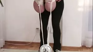 Dream MILF Bod Anissa Kate Fit Feller to Fuck என்பதைக் கண்டறிந்தார்