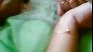 ரியாலிட்டி கிங்ஸ்: போர்ன்எச்டியில் ரோஜாக்கள் படுக்கையில் கினிப்ரா பெலூசியின் கழுதையை குடுத்து